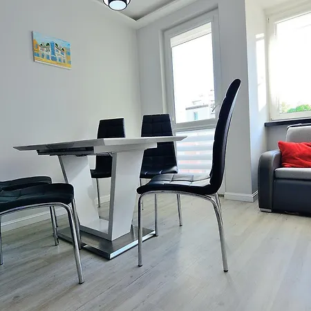 Victus Apartamenty, Tesla *